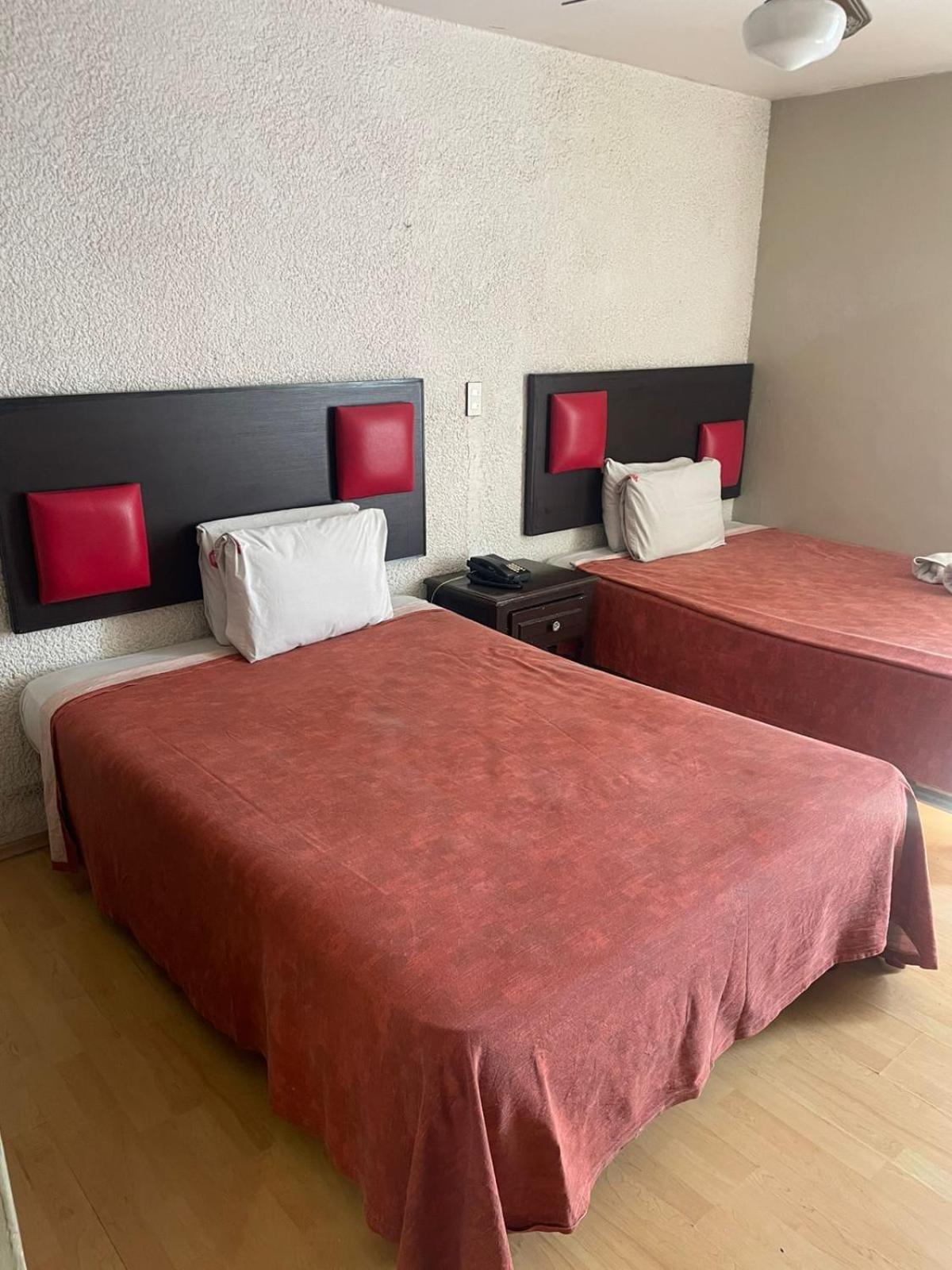 Hotel Colon Express 과달라하라 외부 사진