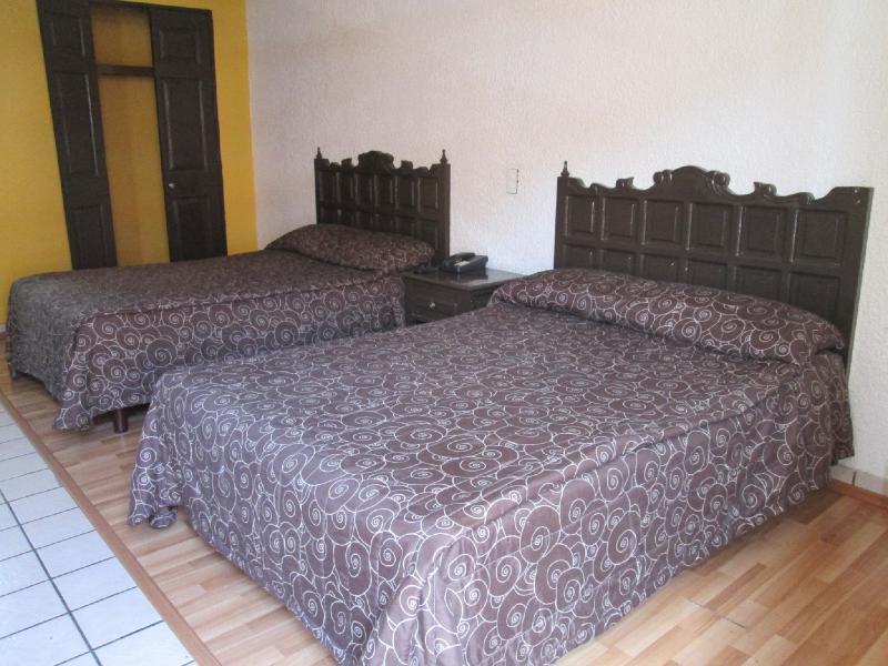 Hotel Colon Express 과달라하라 외부 사진